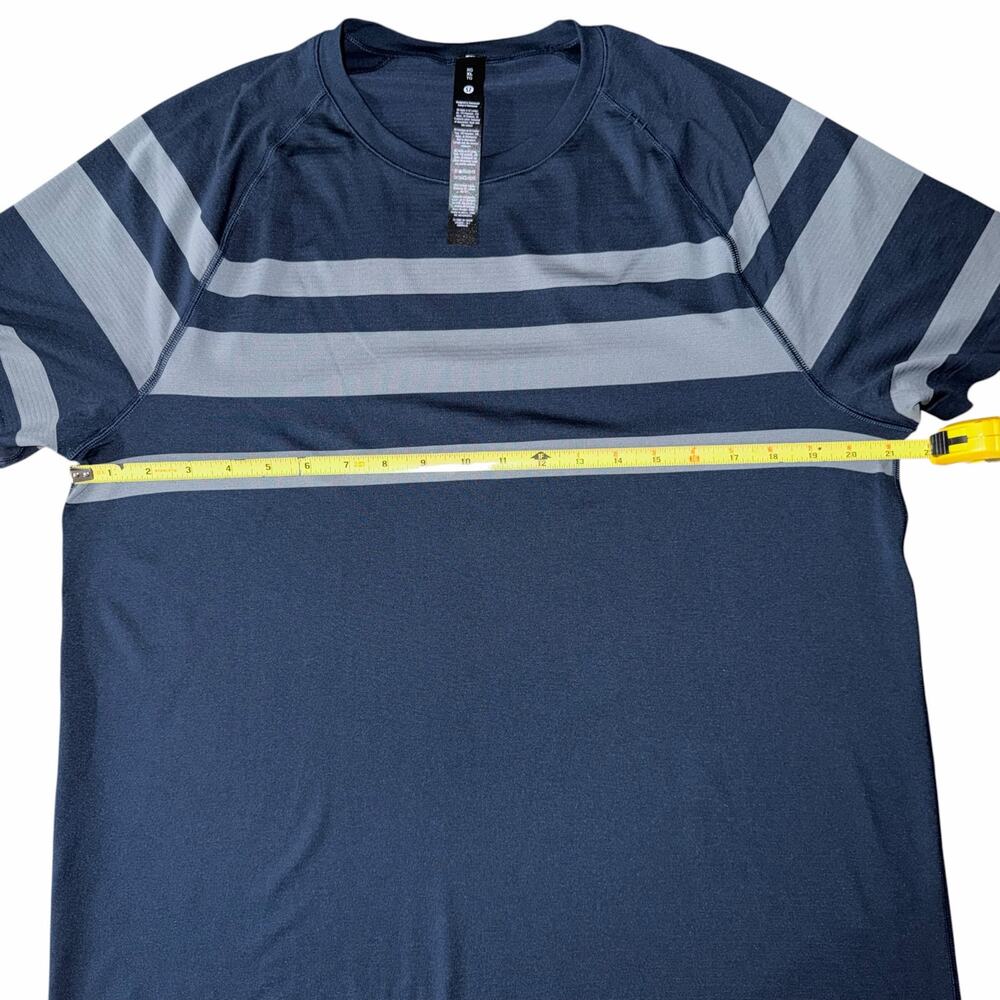 NWT‎ Lululemon Metal Vent Tech Short Sleeve Shirt XL Blue Stripe - Picture 3 of 7